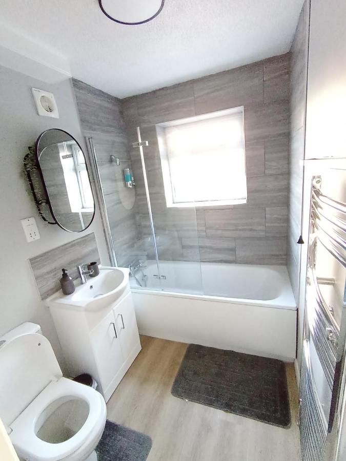 Charter House With Good Wifi Appartement Chatham  Buitenkant foto